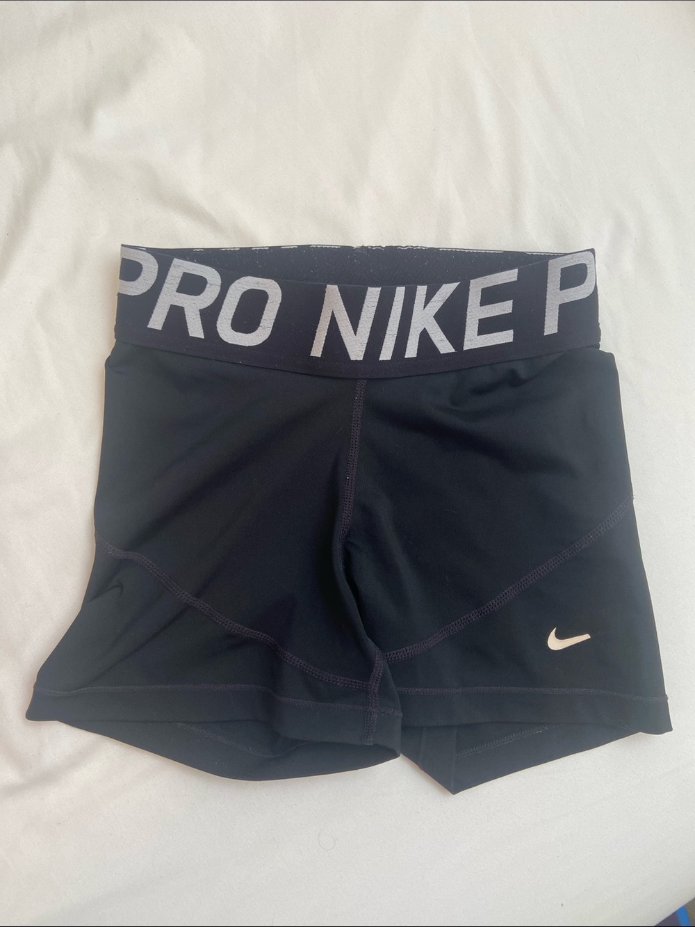 EUC Nike pro 3 inch spandex workout volleyball track athletic shorts black XS - Picture 3 of 5